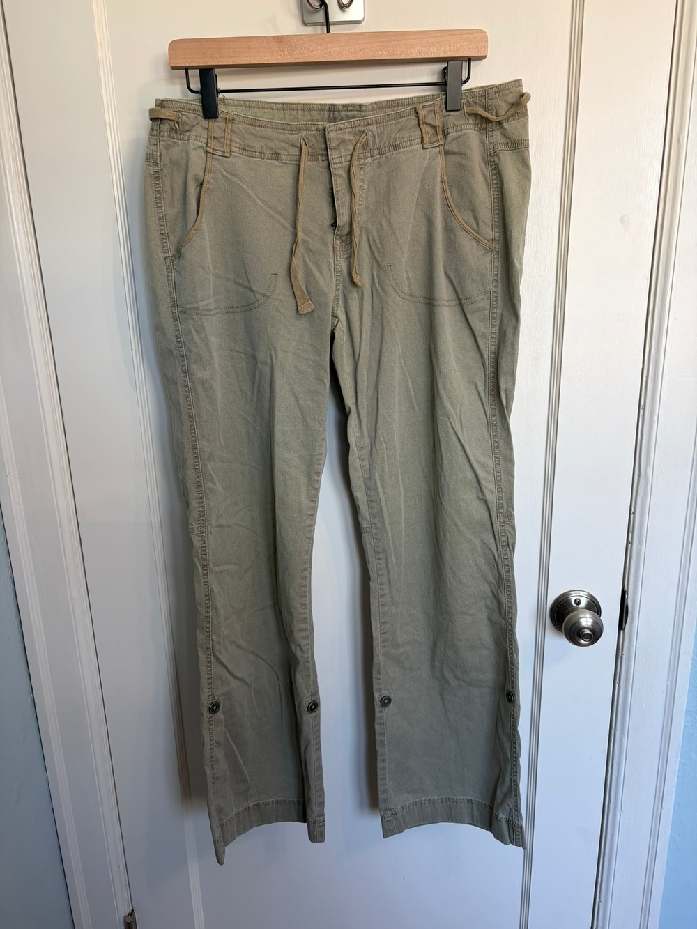 The North Face Women's 10 Olive Drawstring Roll-Up Hiking Pant Cotton Vintage